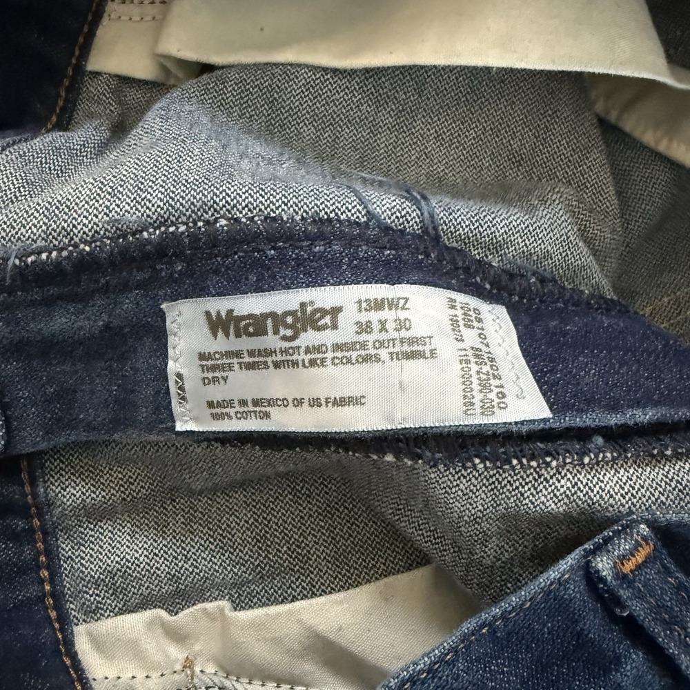 Wrangler Cowboy Cut Retro Slim Straight Jeans Mens 38x30 Blue Denim Western - Picture 4 of 10